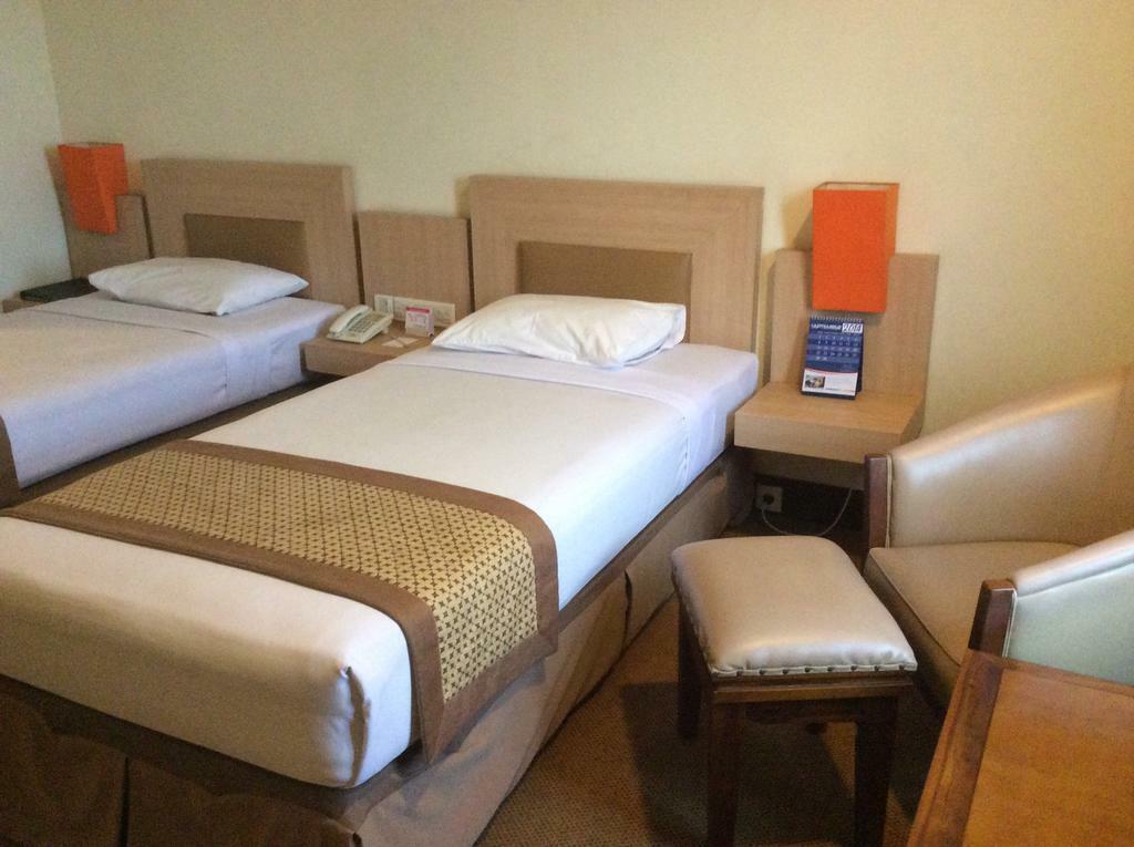 Abadi Hotel Malioboro Yogyakarta By Tritama Hospitality Exterior foto