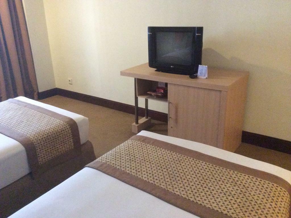 Abadi Hotel Malioboro Yogyakarta By Tritama Hospitality Exterior foto